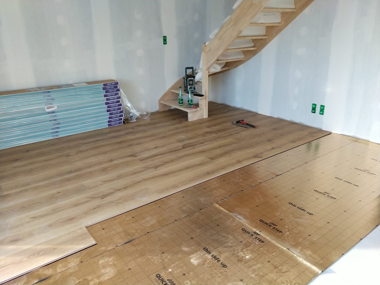 2B Agencements AMENAGEMENT DE COMBLES ANCENIS Revtement Sol 120